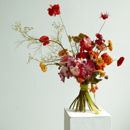 Seasonal Bouquets in Hot Tones | Signature That Flower Shop Arrangement